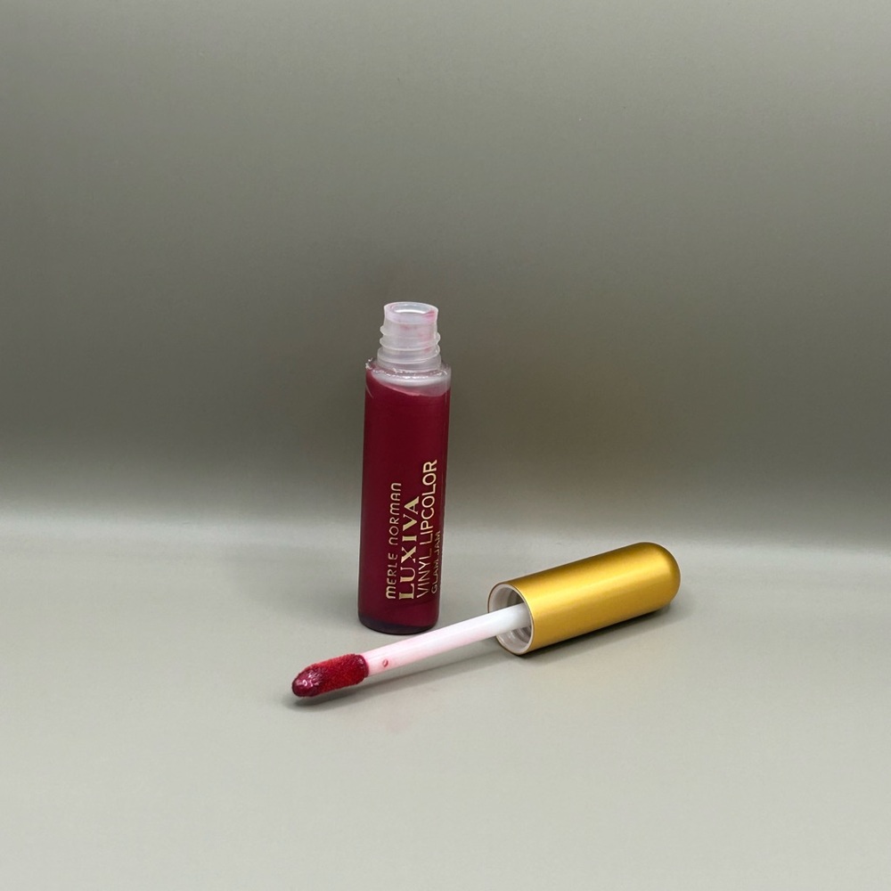 Merle Norman Luxiva Vinyl Lipcolor Glam Jam .10oz (2G)